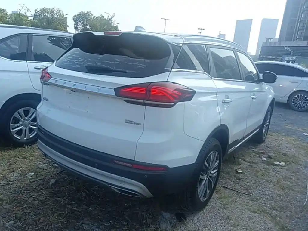 Geely Boyue — миниатюра 7