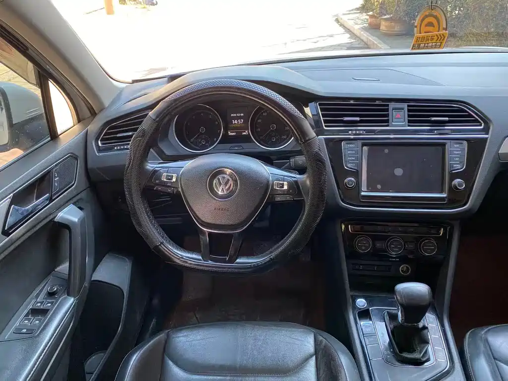 Volkswagen Tiguan L — миниатюра 10