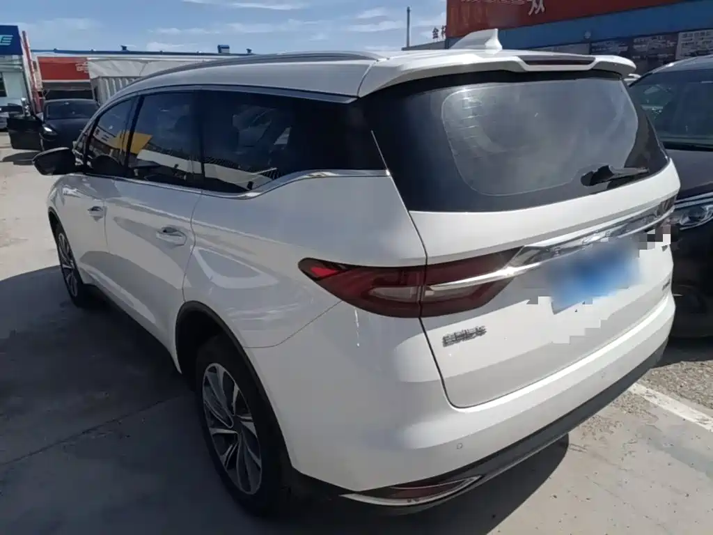 Geely Jia Ji — миниатюра 5