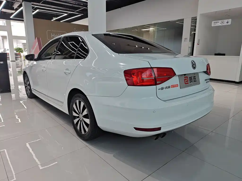 Volkswagen Sagitar 2017 230TSI AT Comfort