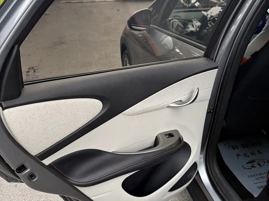 BYD Dolphin — миниатюра 8