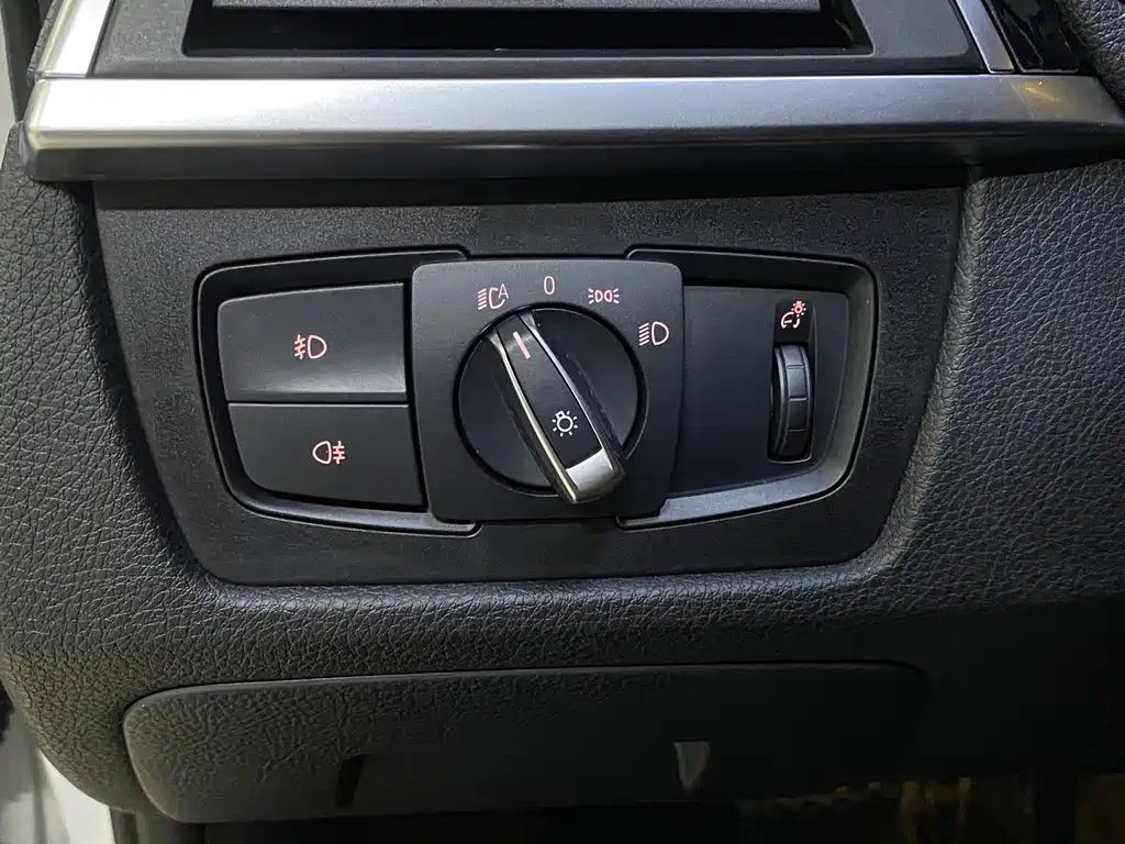 BMW 3 Series — миниатюра 14