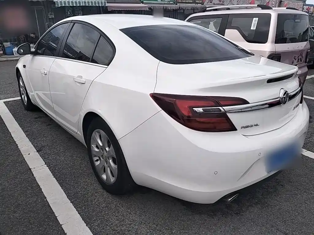 Buick Regal — миниатюра 5