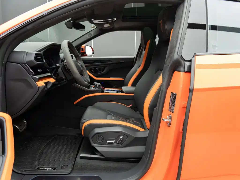 Lamborghini Urus SE — миниатюра 10