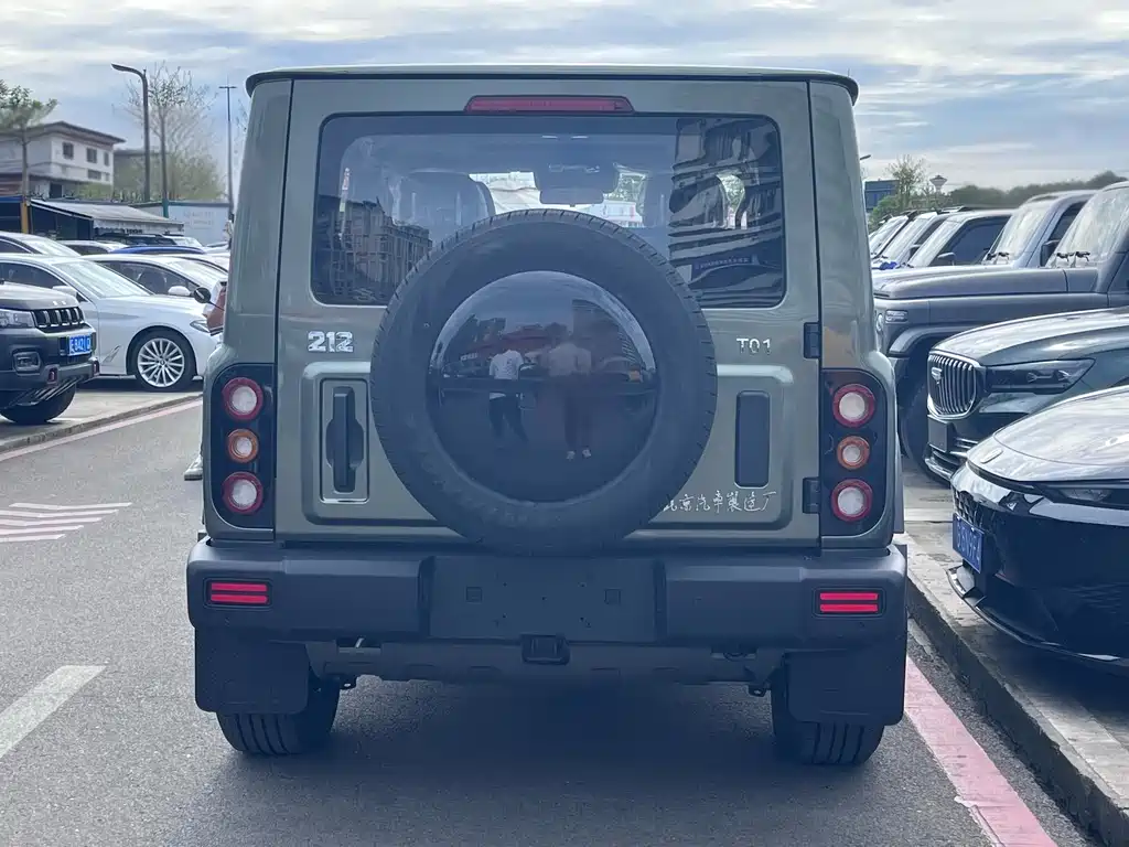 212 T01 2026 2.0T