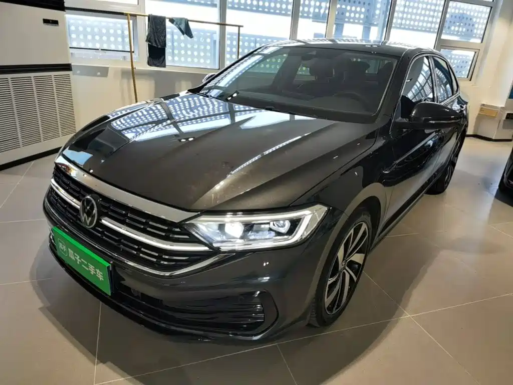 Volkswagen Sagitar 2025