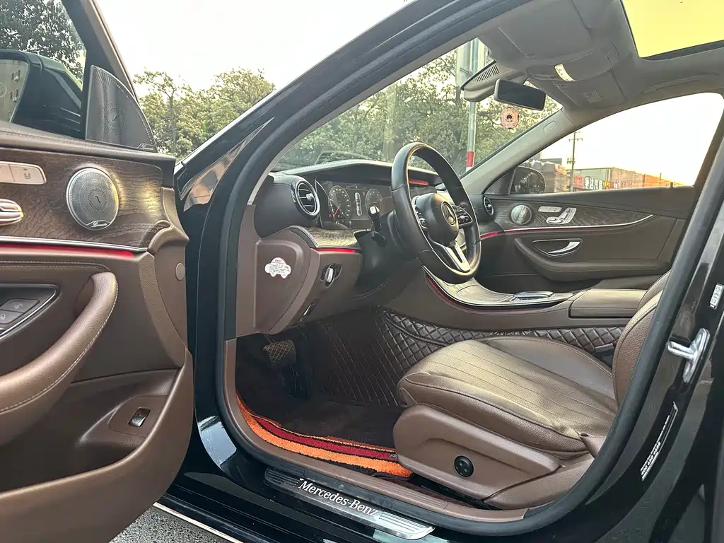 Mercedes-Benz E-Class E 2019 E 300 L Fashion