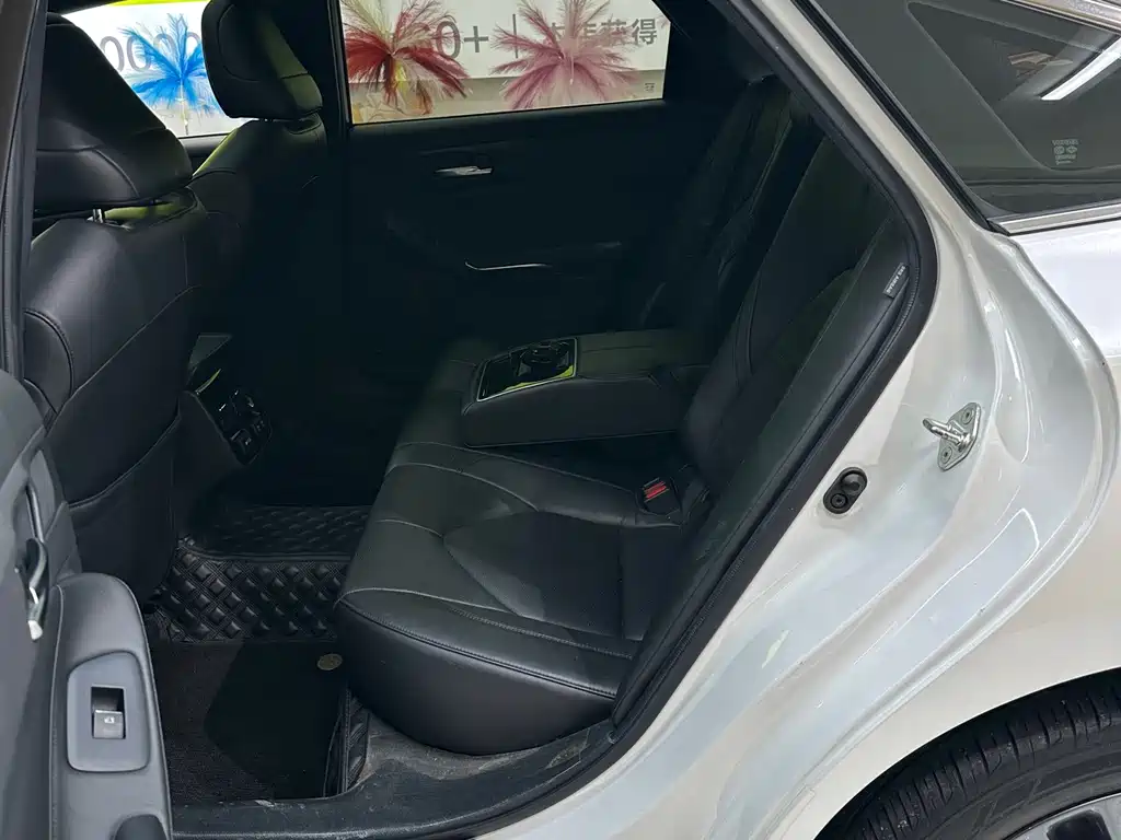 Toyota Avalon — миниатюра 11