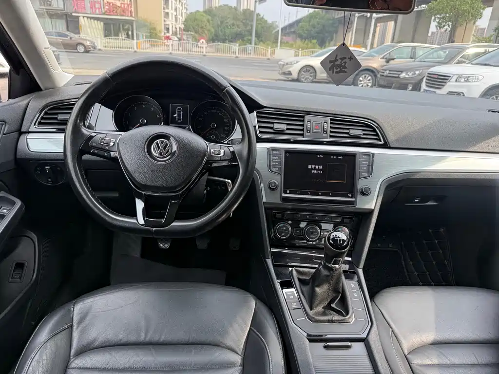 Volkswagen Lamando — миниатюра 6