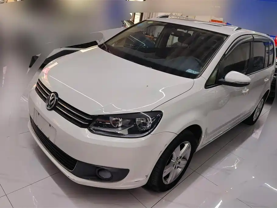Volkswagen Touran 2015