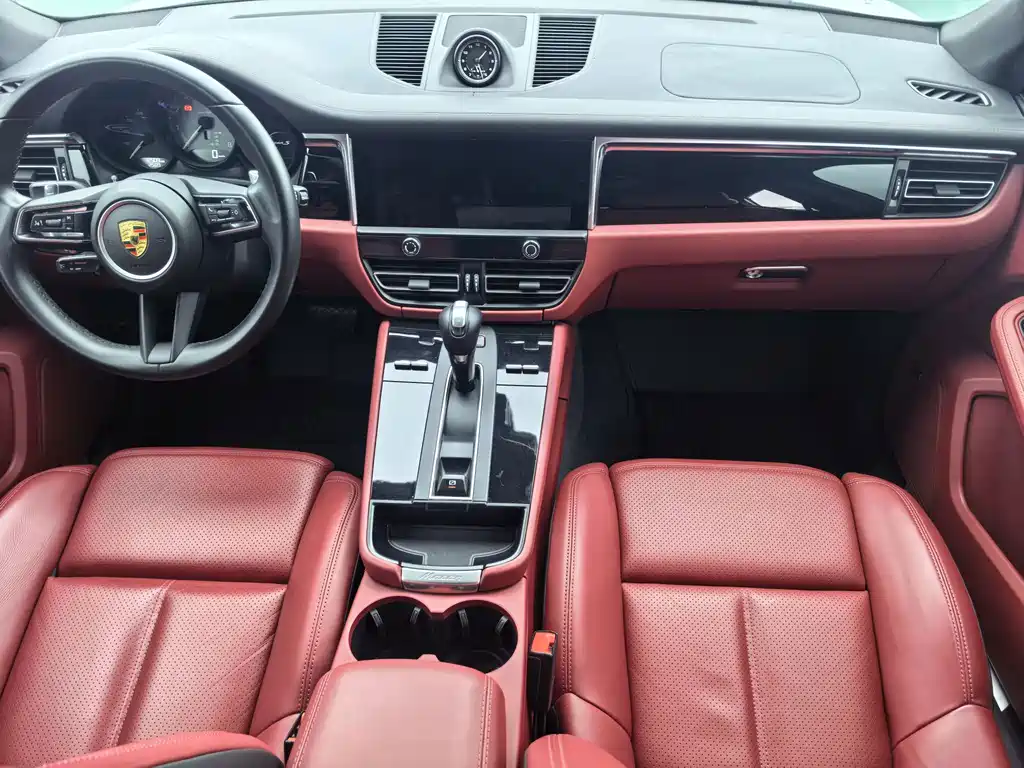 Porsche Macan — миниатюра 10