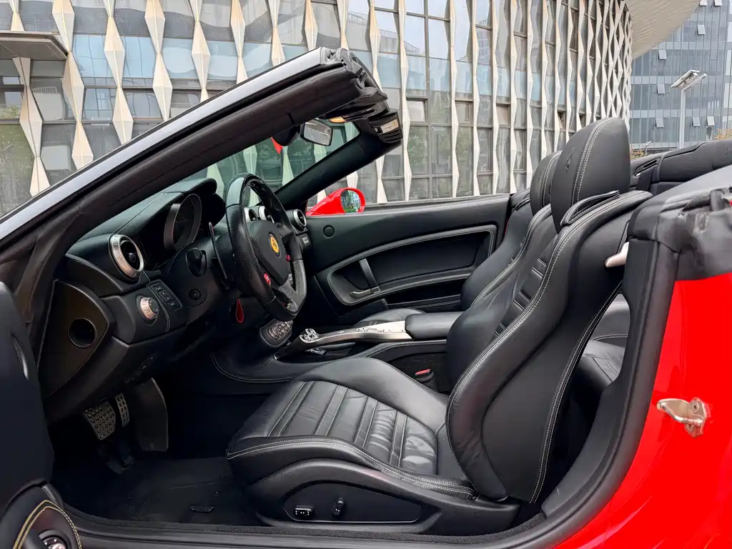 Ferrari California T 2009 4.3L