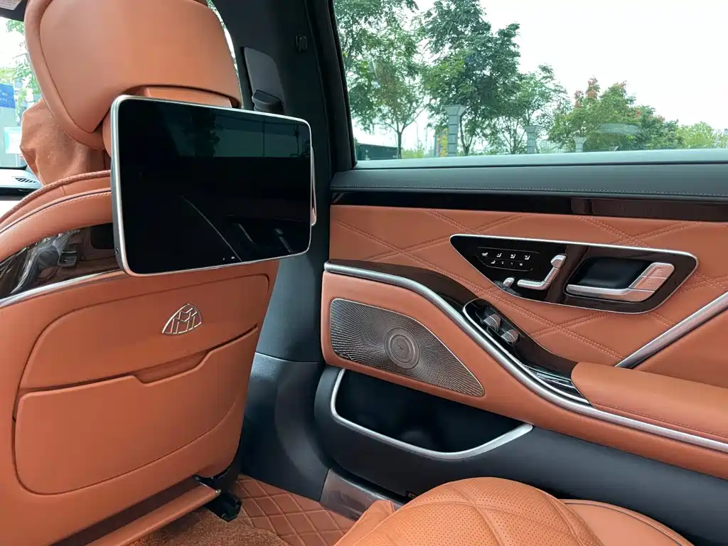 Mercedes-Benz S-Class — миниатюра 14