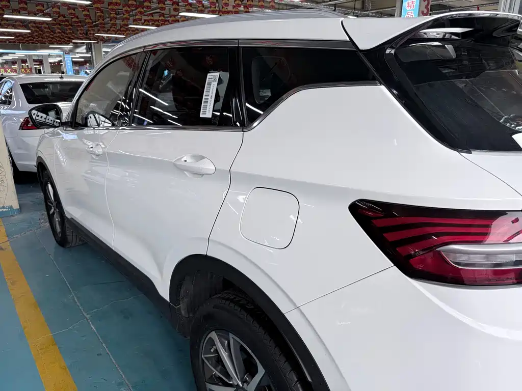 Geely Binyue — миниатюра 14