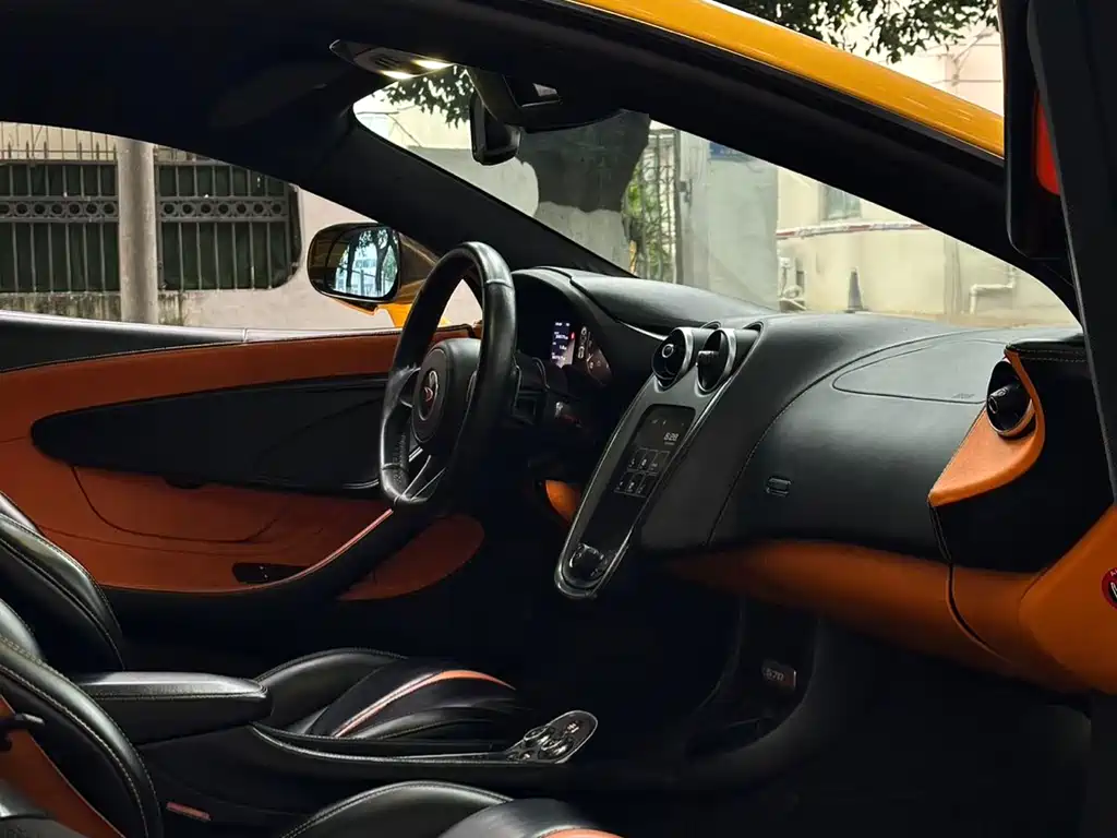 McLaren 570 2015 570S 3.8T Coupe