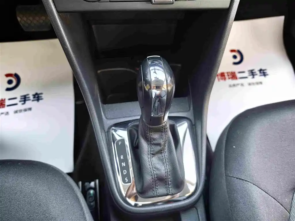 Volkswagen Jetta — миниатюра 15