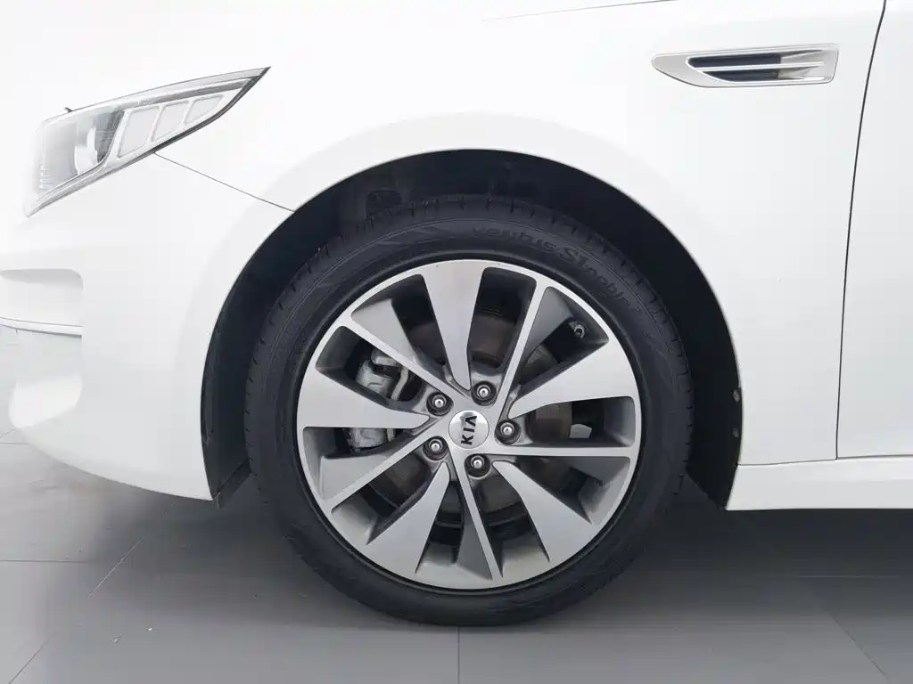 Kia K5 — миниатюра 17