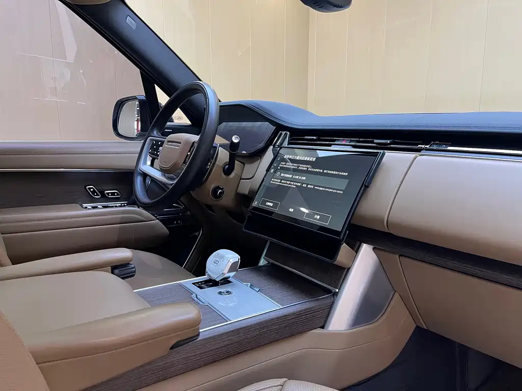 Land Rover Range Rover — миниатюра 12
