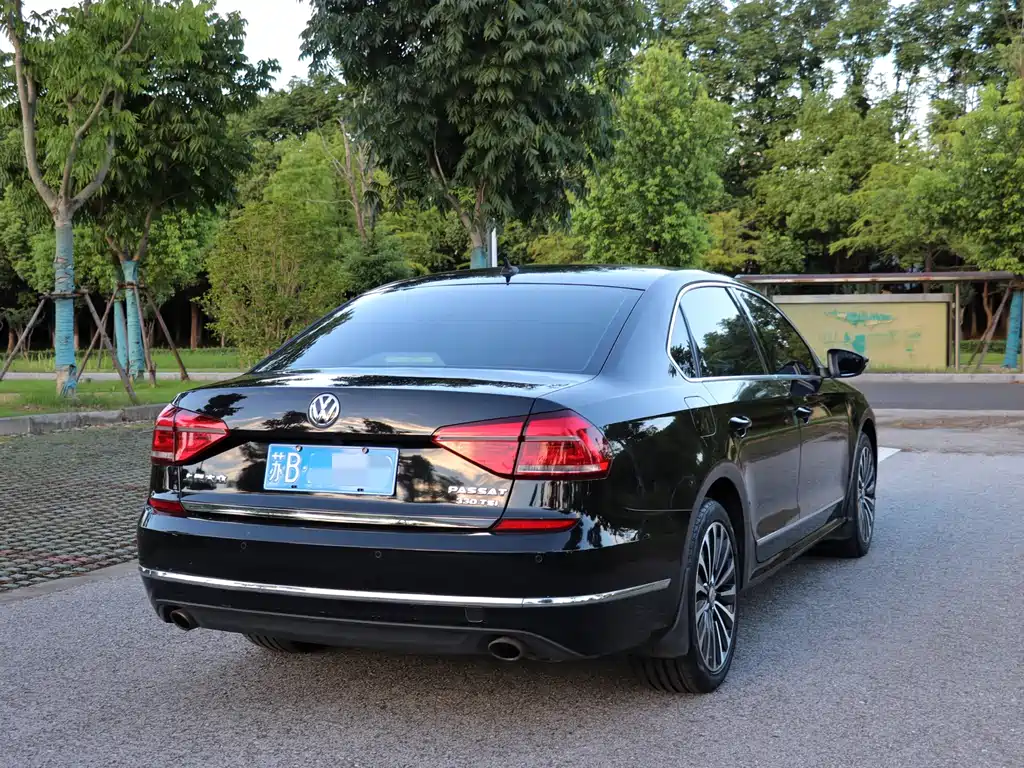 Volkswagen Passat 2016 330TSI DSG