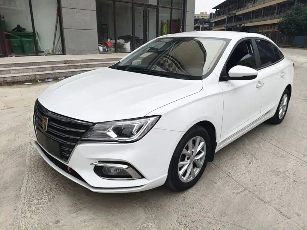Roewe i5