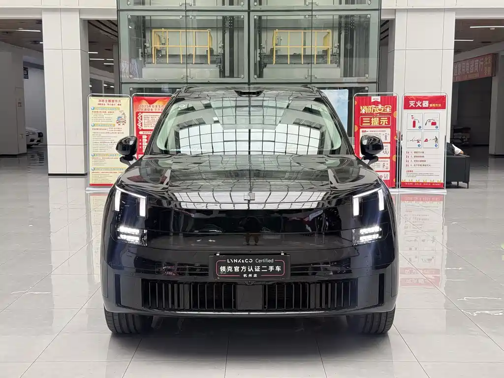 Lynk & Co 900 2025 2.0T 6 мест