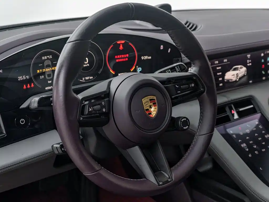 Porsche Taycan — миниатюра 16