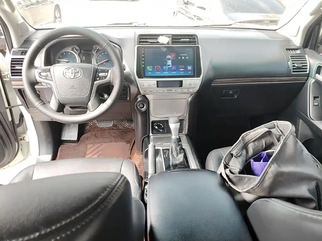 Toyota Prado — миниатюра 10