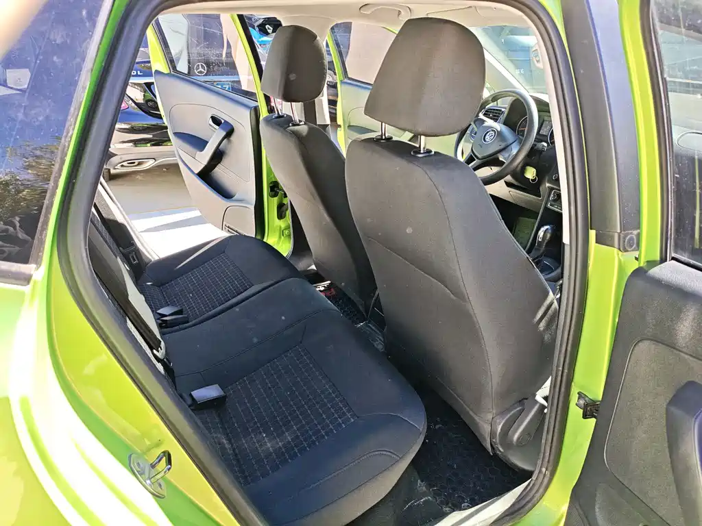 Volkswagen Polo — миниатюра 12