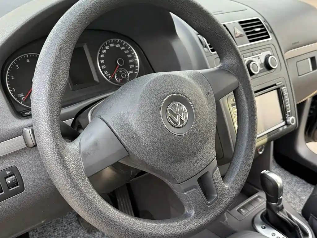 Volkswagen Touran — миниатюра 13