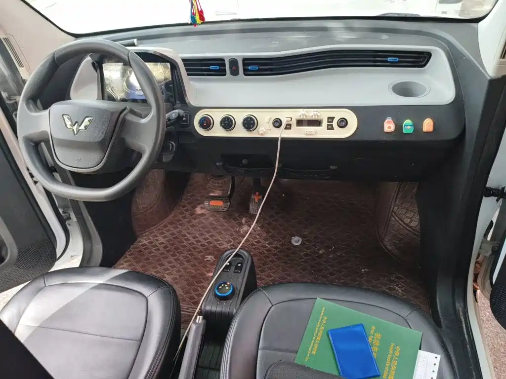 Wuling MINIEV — миниатюра 10
