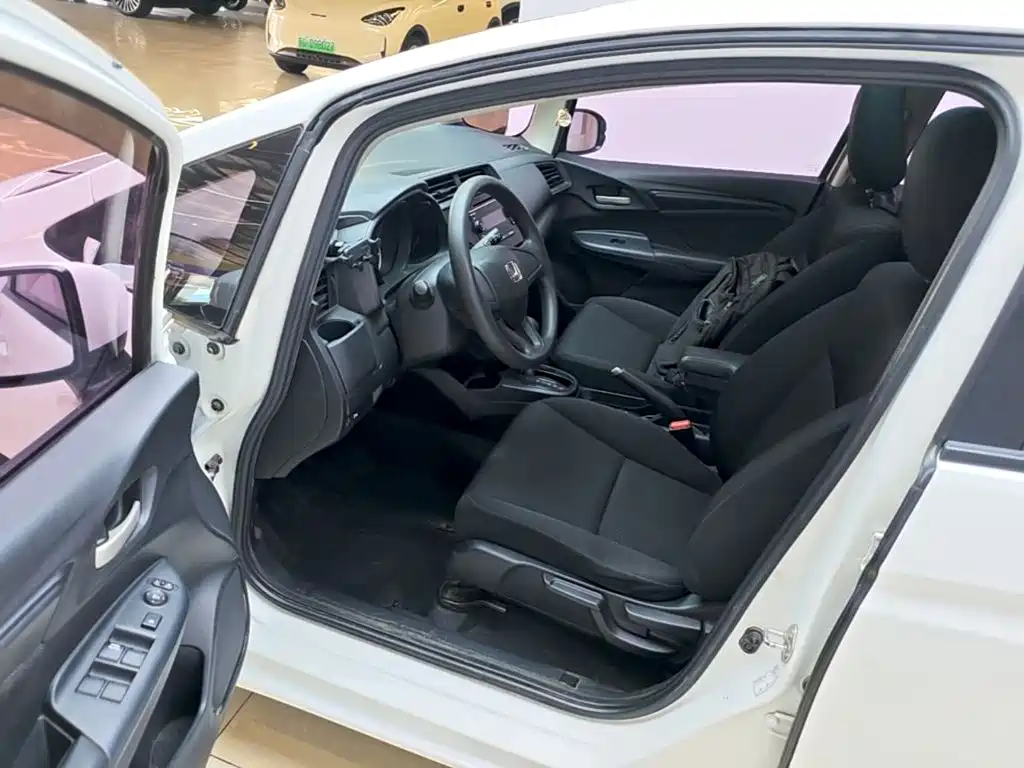 Honda Fit — миниатюра 16