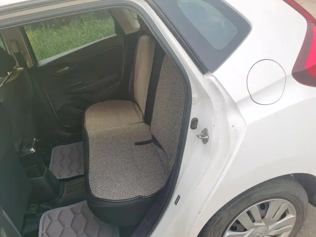 Honda Fit — миниатюра 15