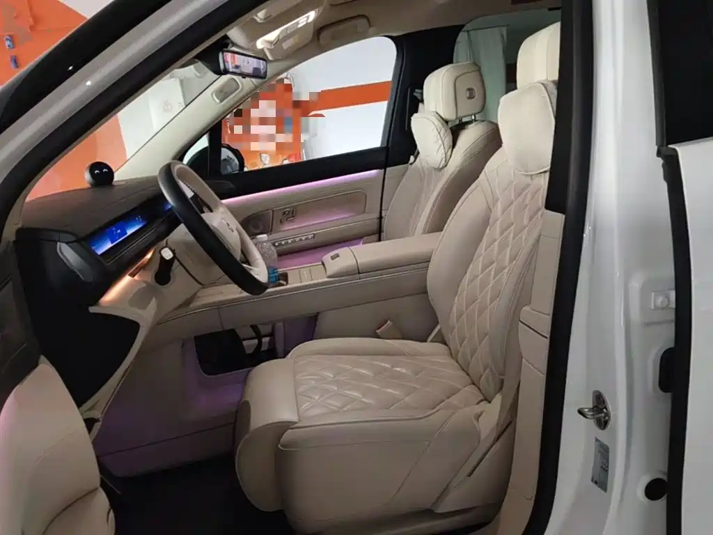 NIO ES8 — миниатюра 15