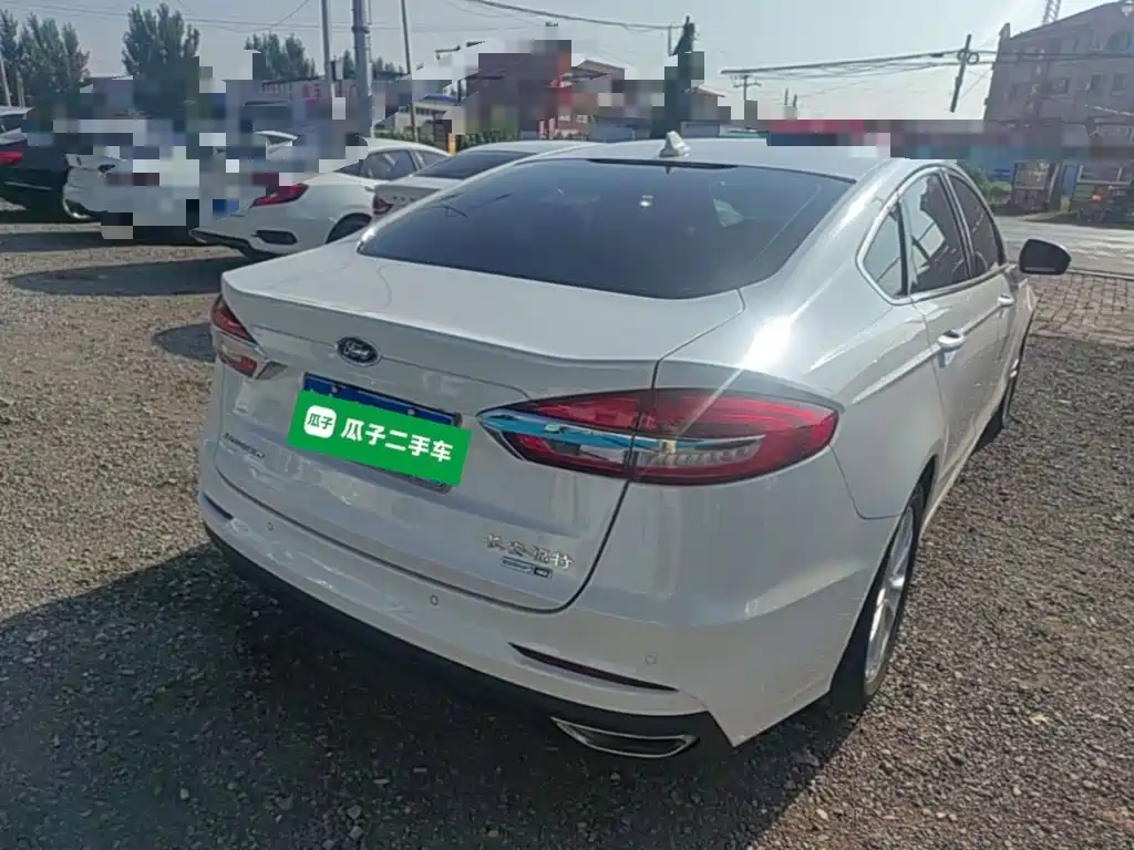 Ford Mondeo — миниатюра 7