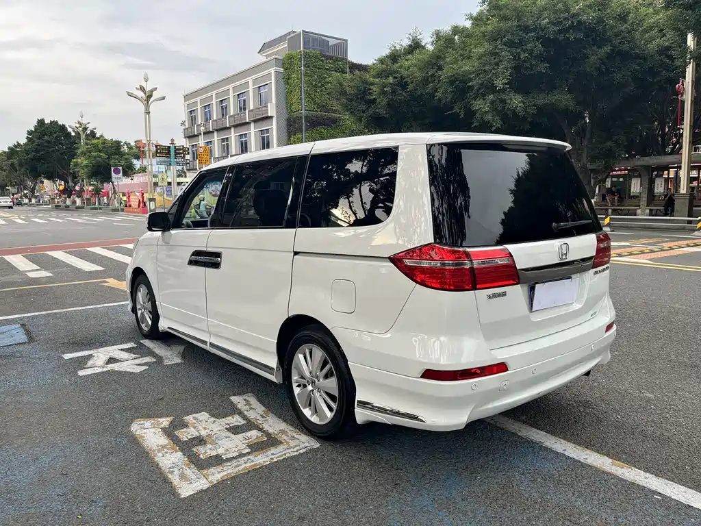 Honda Elysion 2012 2.4L VTi Luxury