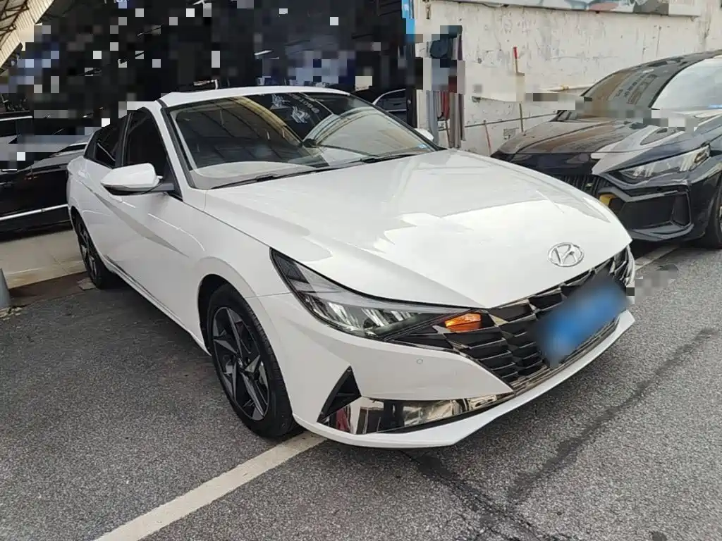 Hyundai Elantra — миниатюра 4