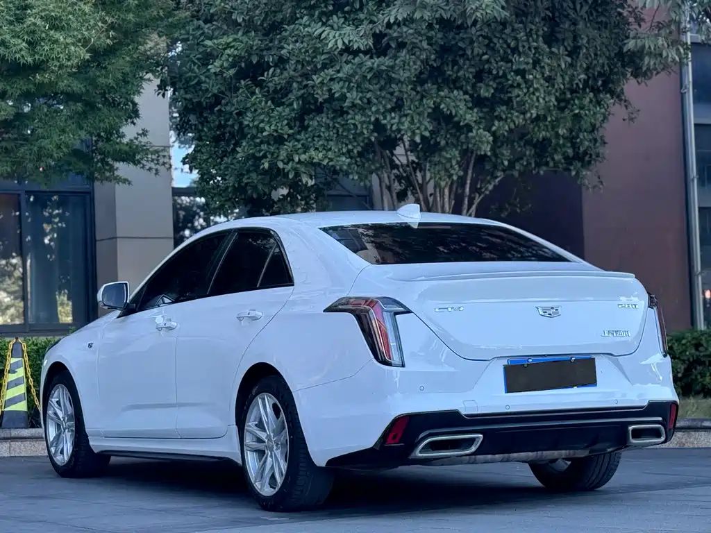Cadillac CT4 2022 28T Luxury