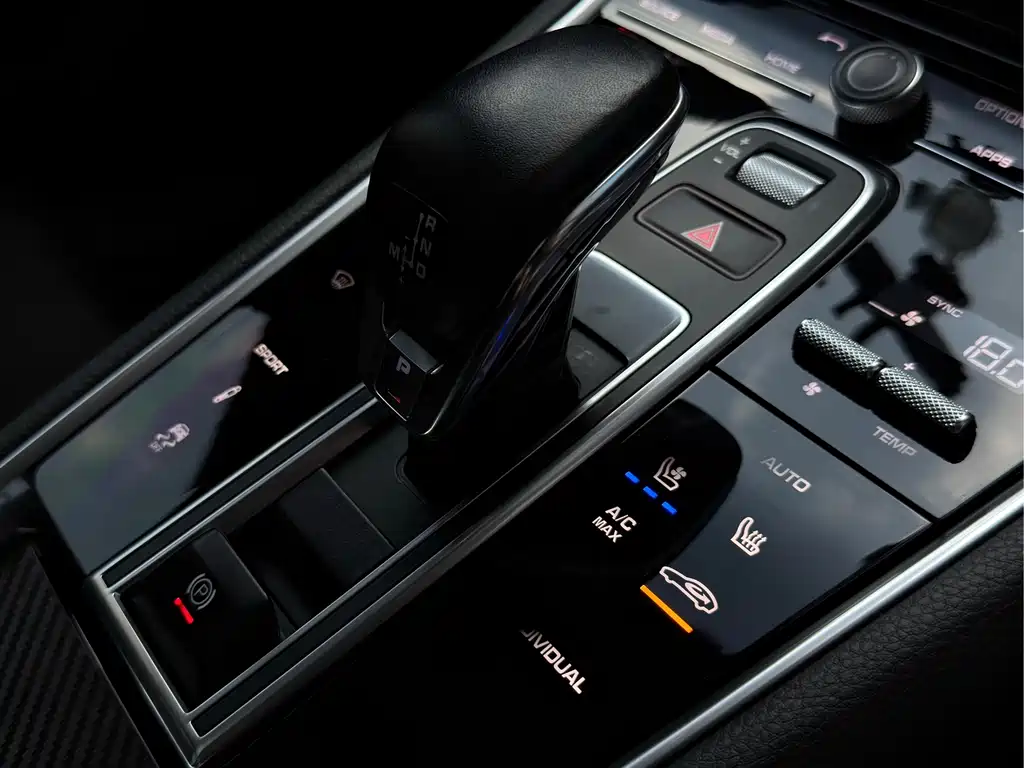 Porsche Panamera — миниатюра 15