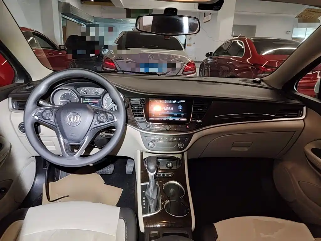 Buick Verano — миниатюра 10