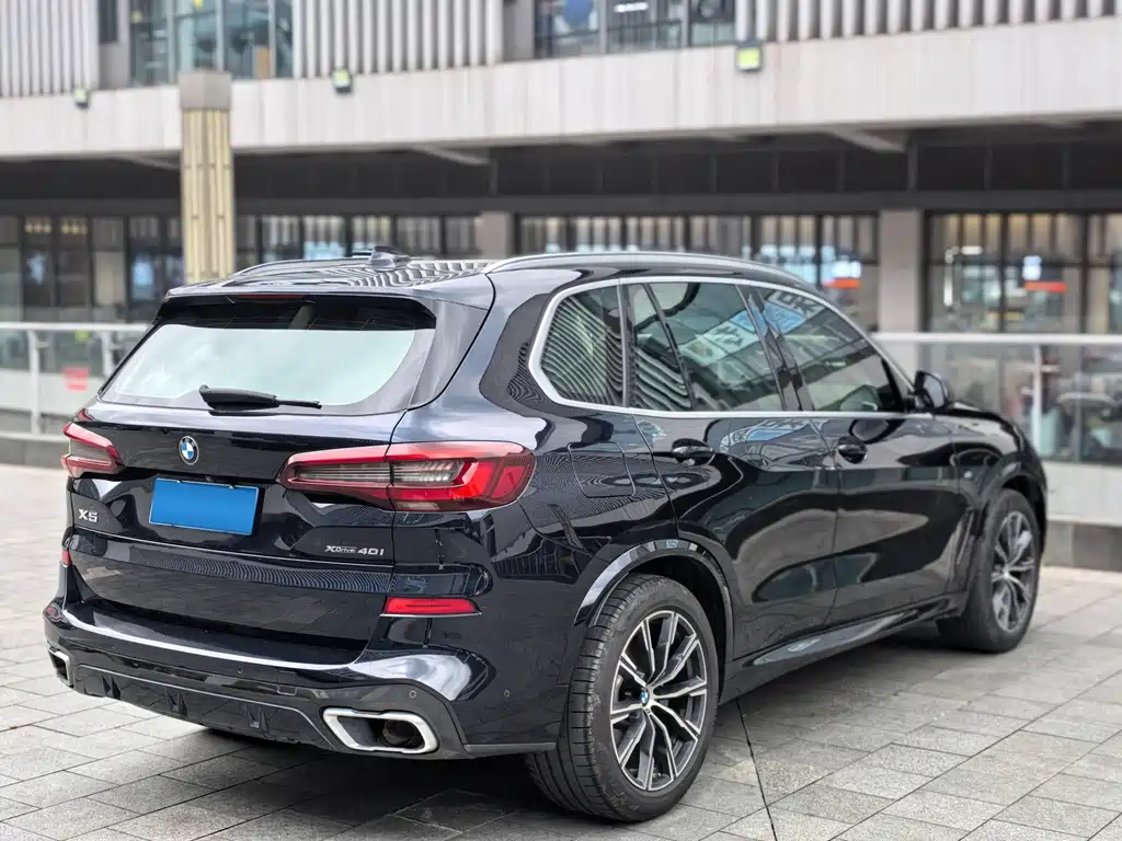 BMW X5 2021 xDrive40i M Sport