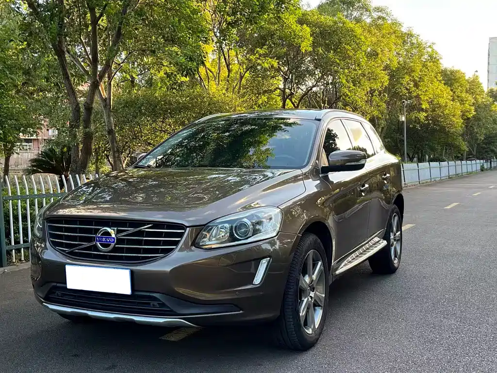 Volvo XC60 (Import)