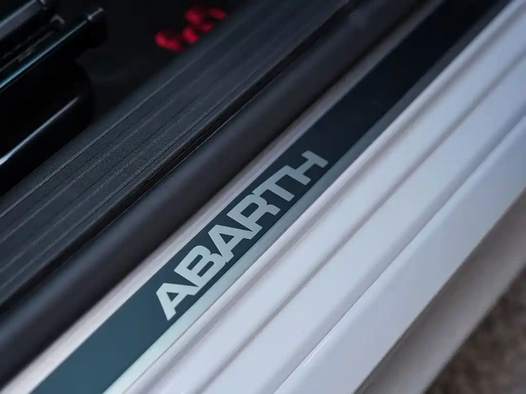 Abarth Abarth 695 — миниатюра 19