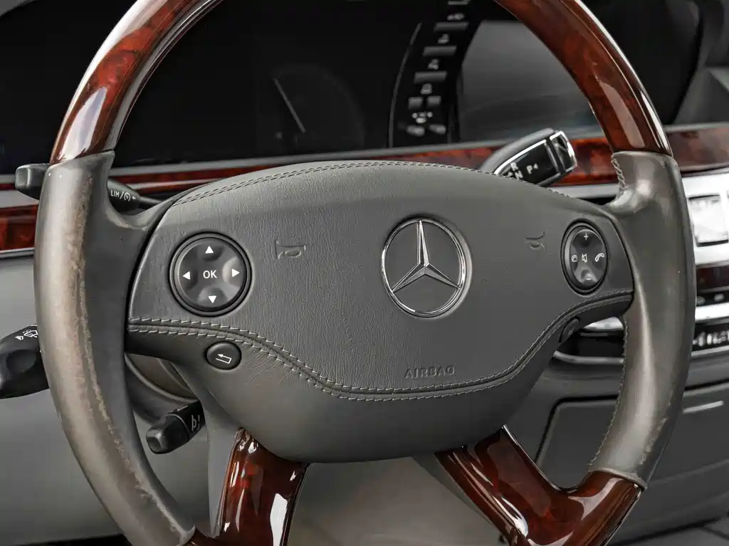 Mercedes-Benz S-Class — миниатюра 13
