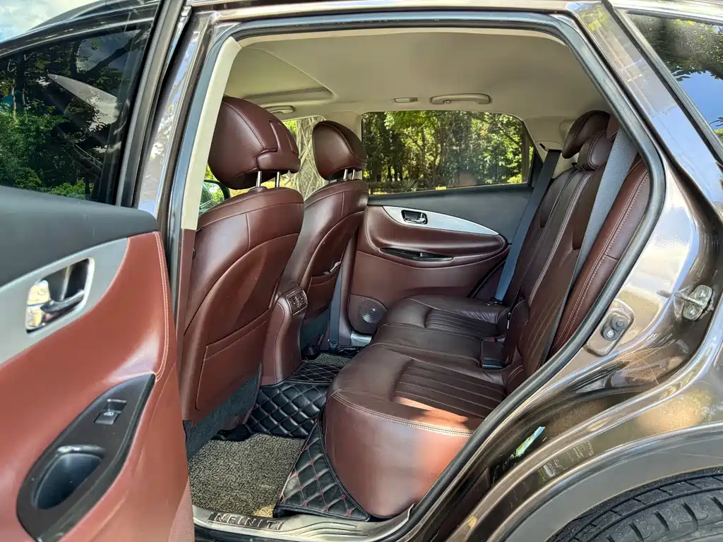 Infiniti QX50 — миниатюра 9