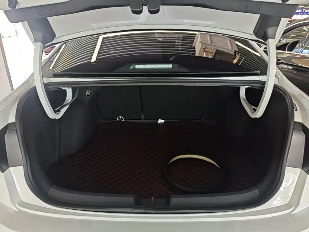Volkswagen Sagitar — миниатюра 19