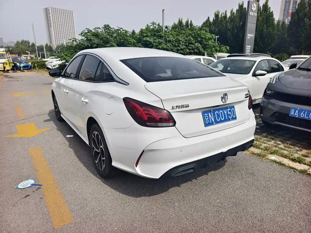 MG MG5 — миниатюра 3