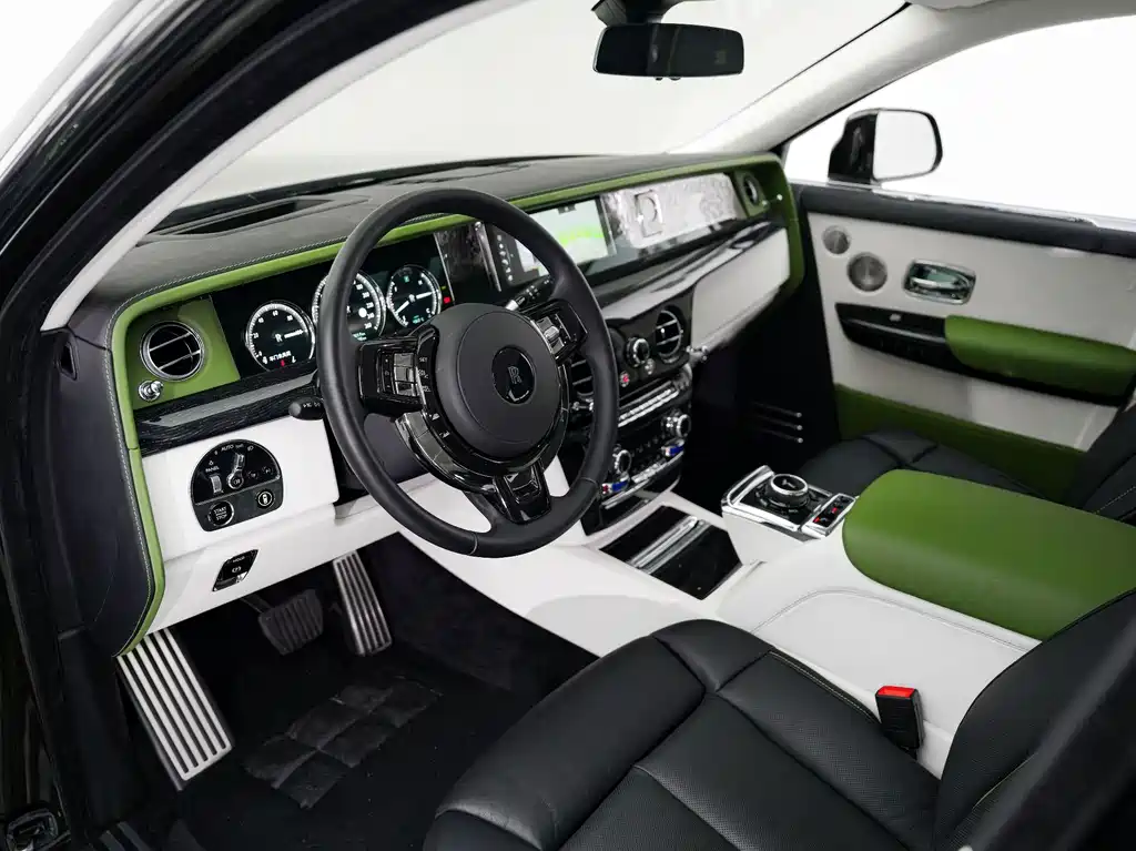 Rolls-Royce Phantom — миниатюра 15