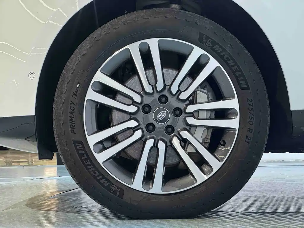 Land Rover Range Rover — миниатюра 17