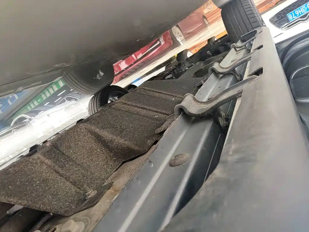Roewe RX5 New Energy — миниатюра 22