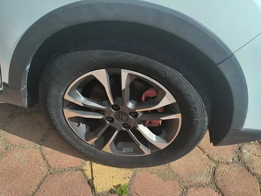 Geely Vision X3 — миниатюра 6